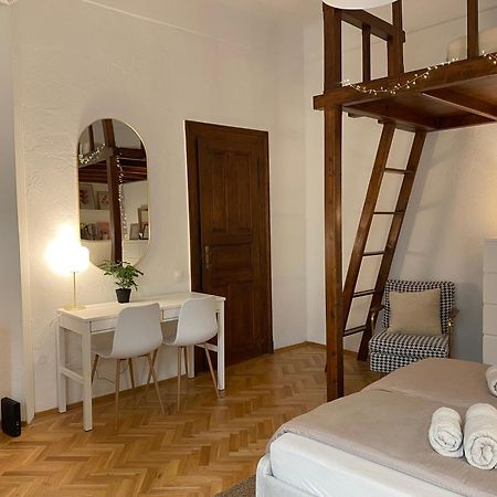 Romantic City Centre Flat - Alexandra Apartment Budapeste Exterior foto